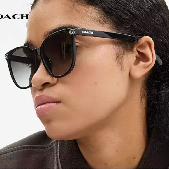 Coach Embedded C HC 8414BD 50023C Rounded Square Black Sunglasses New With Case - Picture 7 of 13